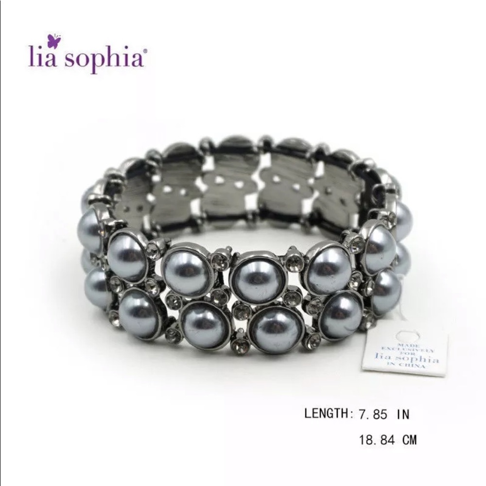 Lia Sophia gray pearl bracelet